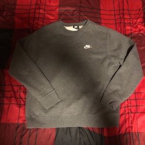 Grey Nike crew neck Sweatshirt
